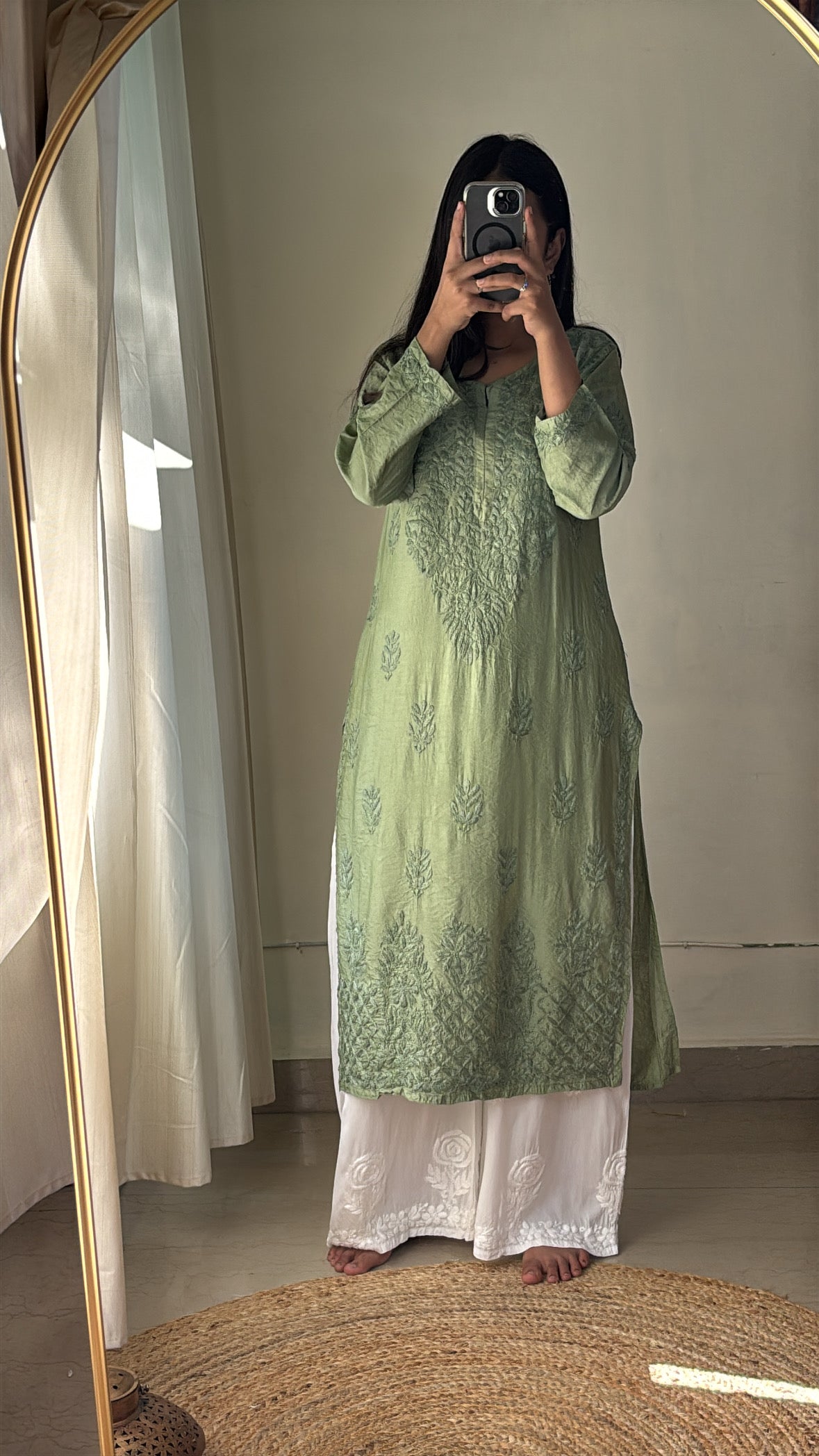 Raha – Handcrafted Chikankari Kurta in Chanderi