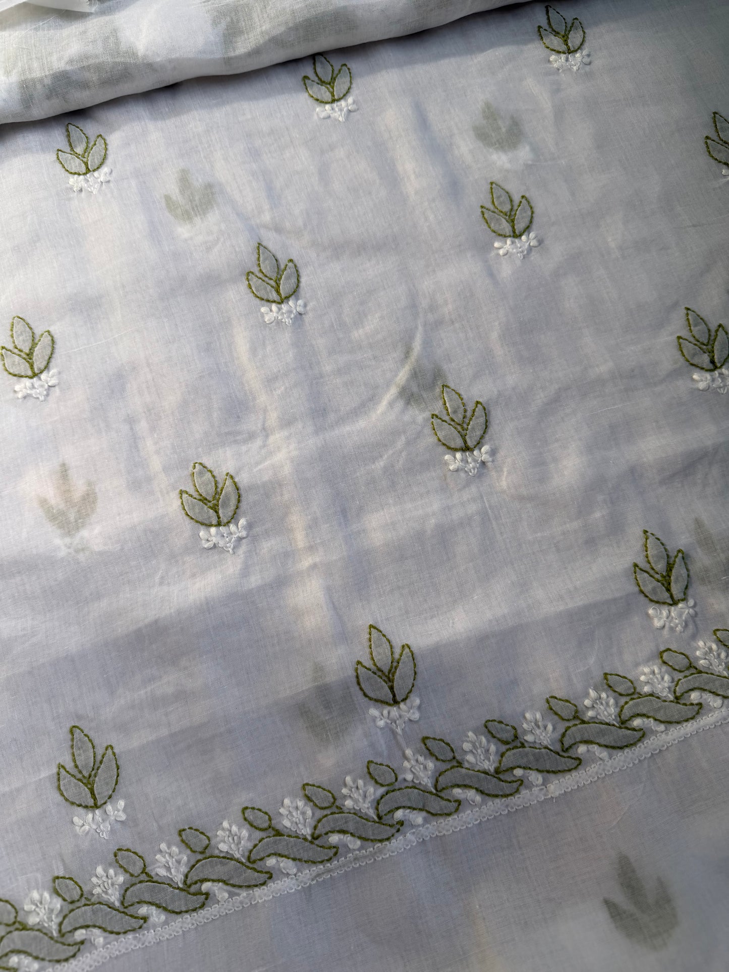 Lukhnavi Handcrafted Chikankari Suit Set – Kurta & Bottom (Unstitched)