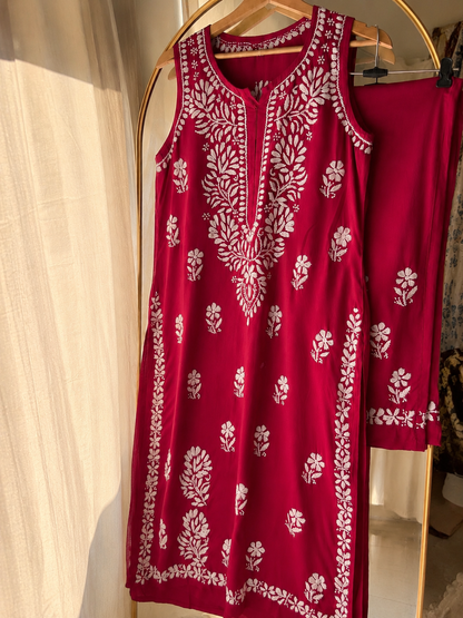 Elara – Handcrafted Chikankari Sleeveless Kurta & Bottom Set