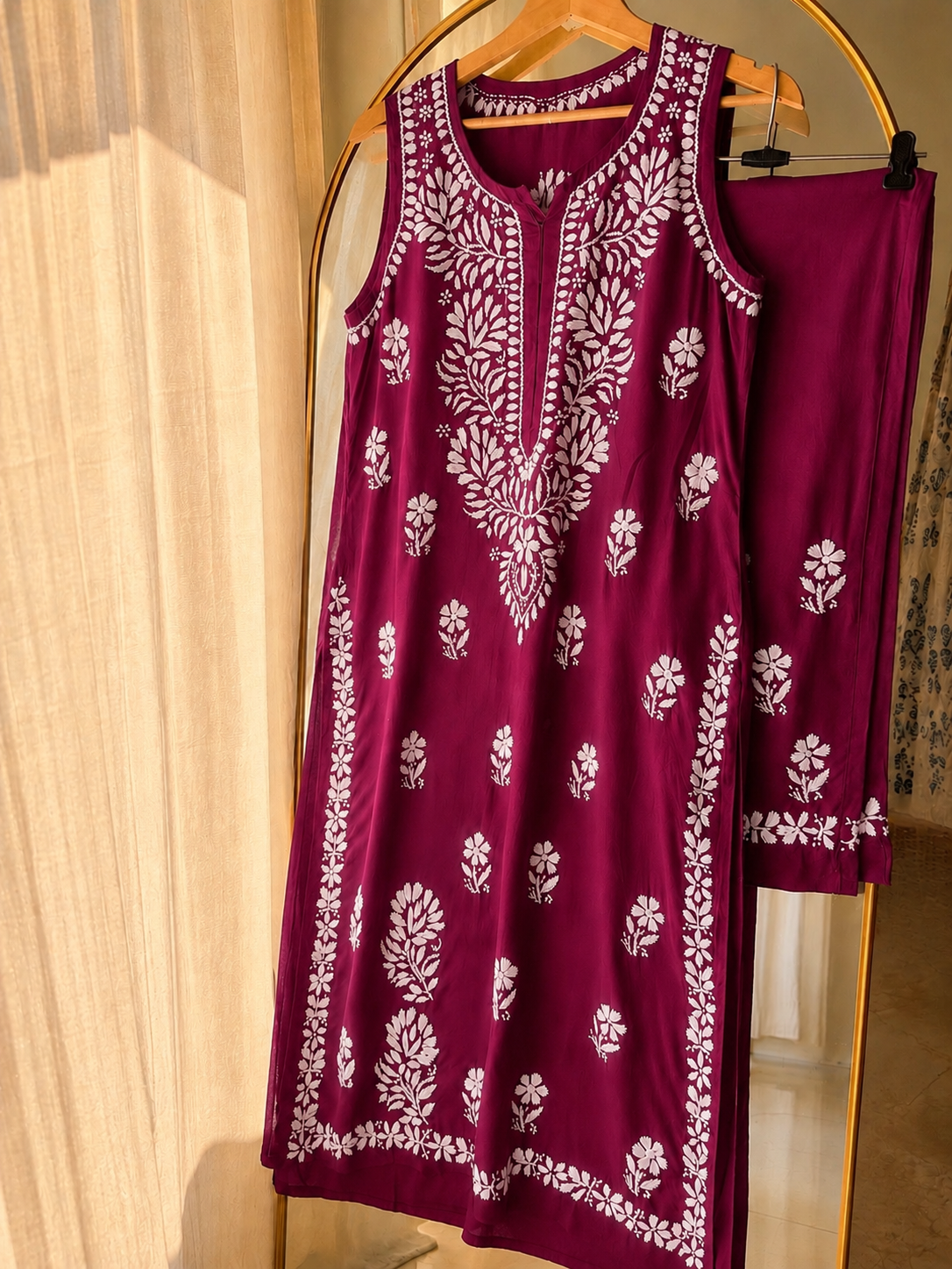 Elara – Handcrafted Chikankari Sleeveless Kurta & Bottom Set