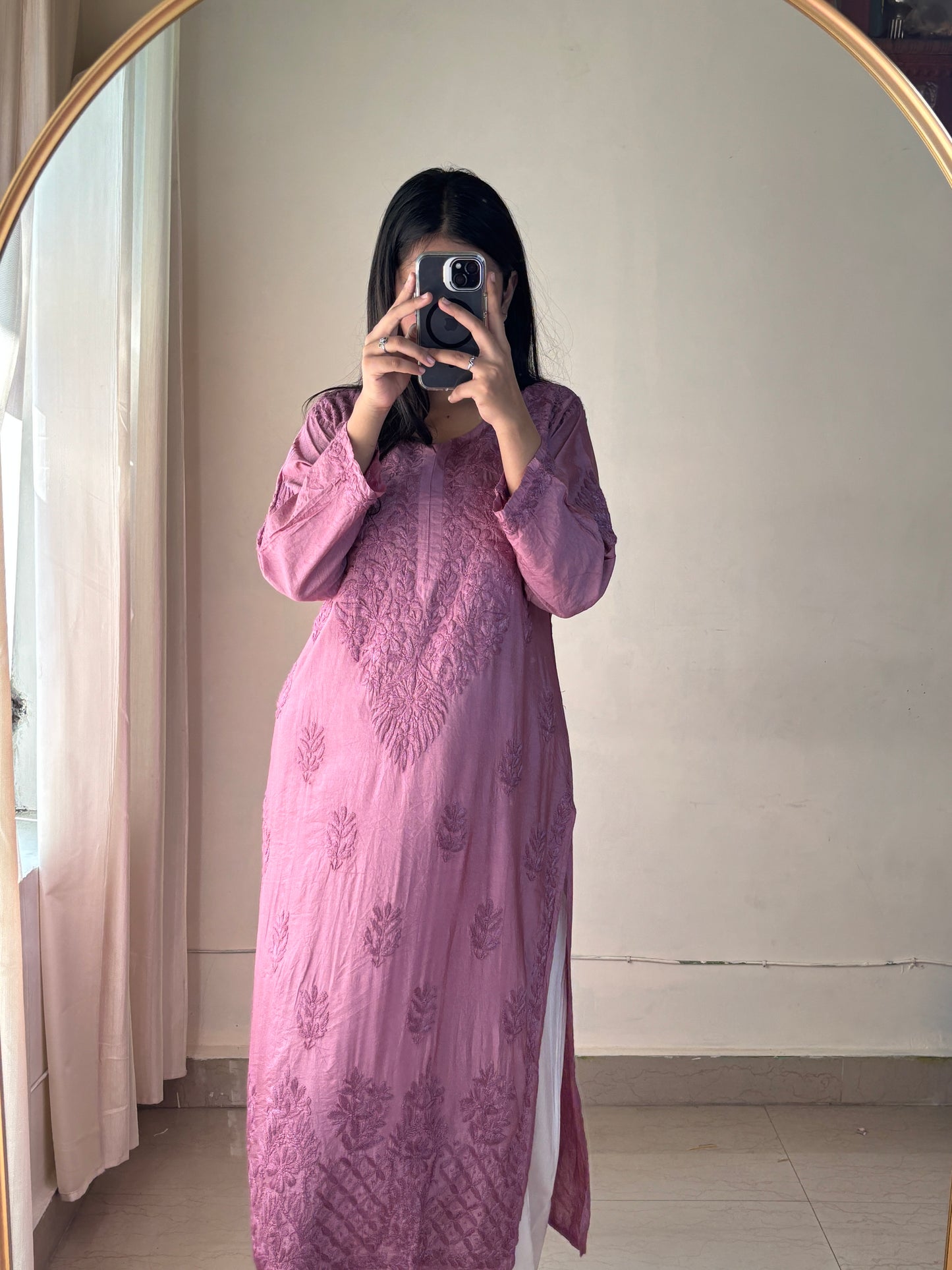 Raha – Handcrafted Chikankari Kurta in Chanderi